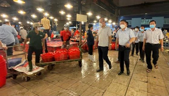 HCM City prepares to reopen traditional markets, wholesale markets from October 1