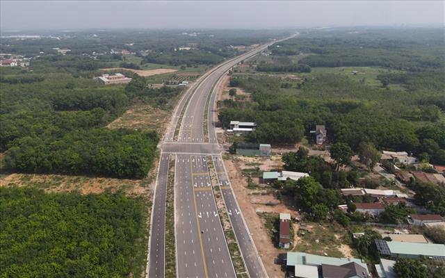 Binh Duong Province speeds up regional connectivity works