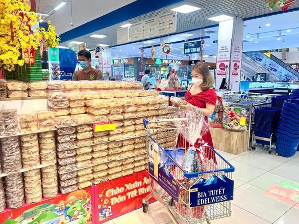 Retailers report surge in sales of Tet favourites