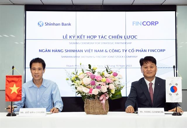 Shinhan Bank partners with FinCorp to help customers invest more easily