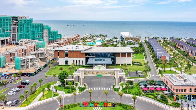 What makes NovaWorld real estate attract investors attention?