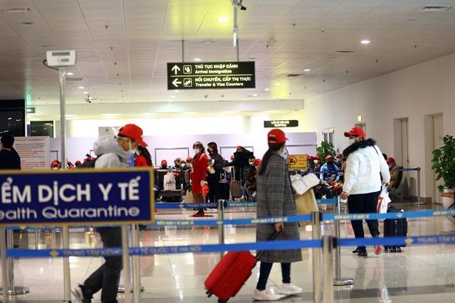 Viet Nams airlines reopen international flights to 20 countries, territories