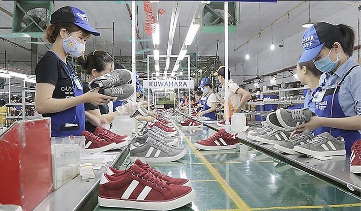 Footwear enterprises facing challenges
