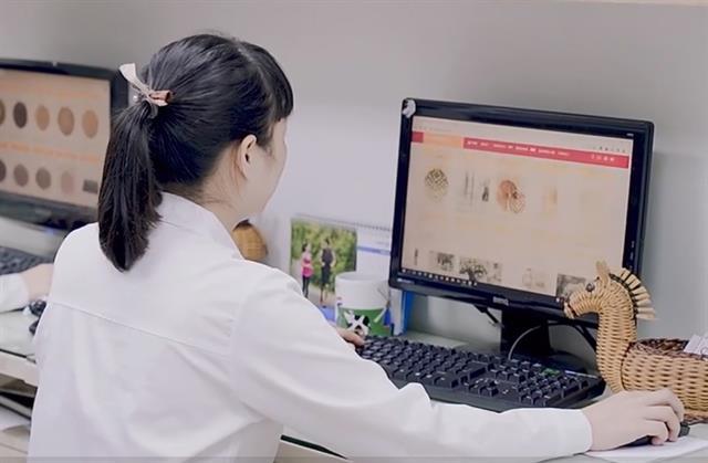 E-commerce platforms help small firms survive