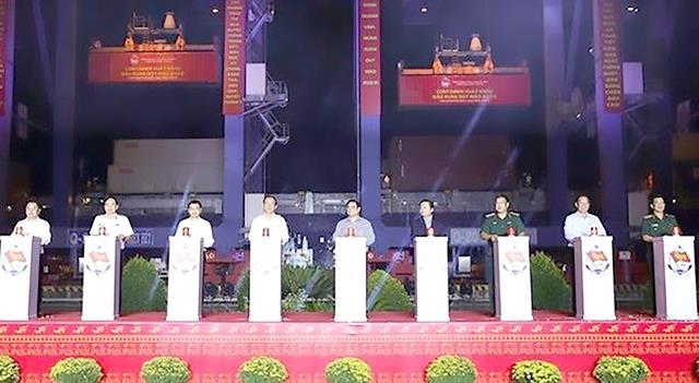 PM launches Lunar New Year operations of Tan Cang – Cat Lai Port