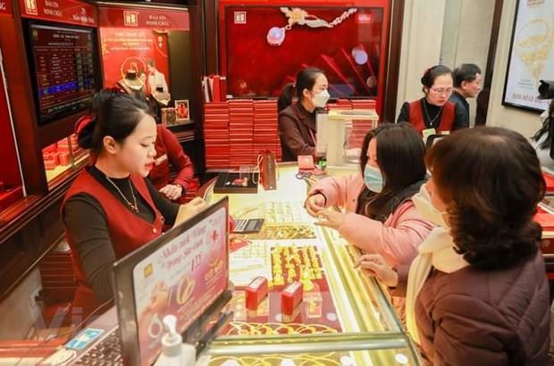 Fewer turn up to buy gold this year