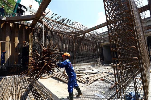 Higher steel prices cause contractors to face losses