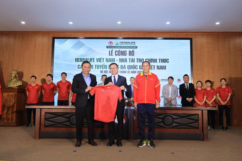 VFF welcomes Herbalife as main sponsor for national football squads