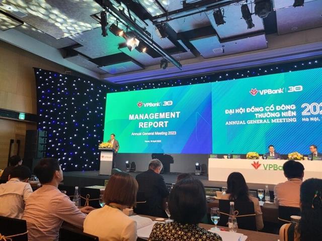 VPBank plans to pay cash dividend at 10 per cent this year