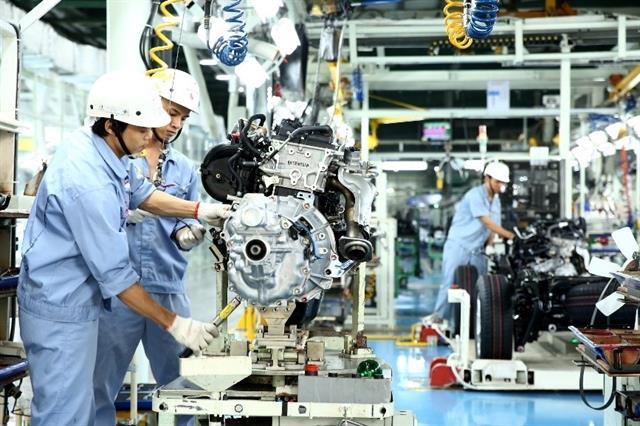 Industrial production continues recovery but difficulties remain