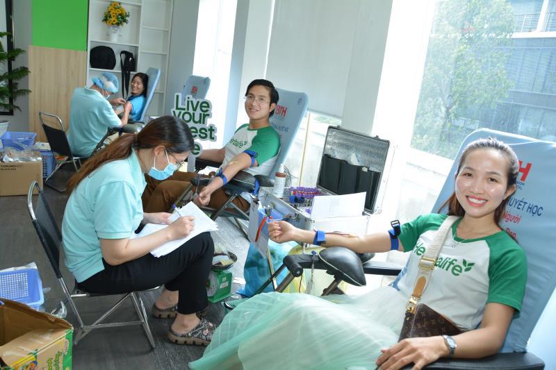 Herbalife Vietnams volunteers donate 280 blood units
