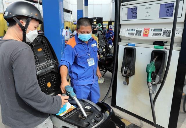 Việt Nam spent nearly 1 billion on gasoline imports in 8 months