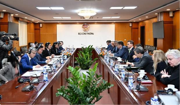 Việt Nam, Germany boost cooperation in industry, trade, energy