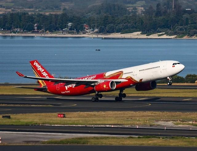 Vietjet posts over 2 billion in revenue, expanding fleet with new aircraft