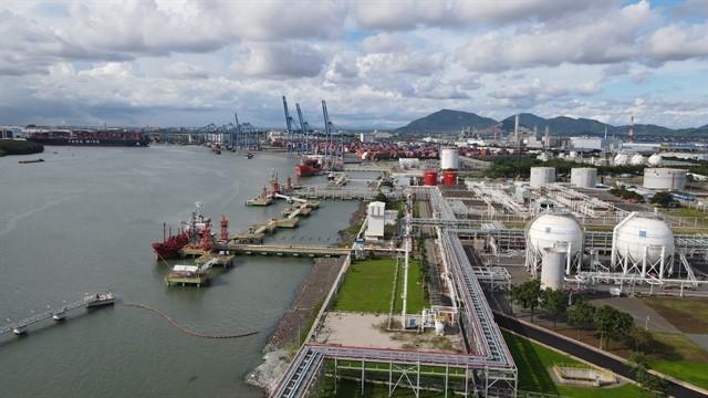 Foreign investors interested in Việt Nams LNG infrastructure