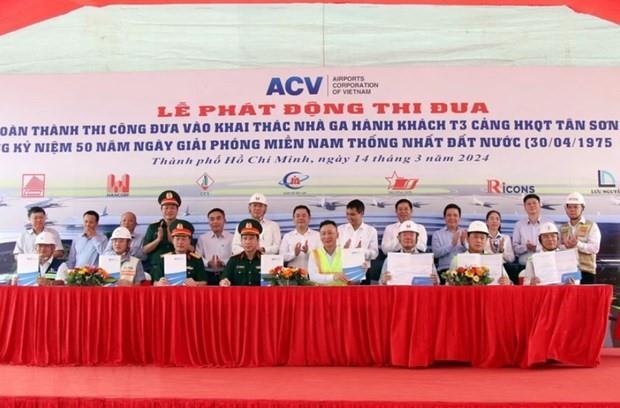 Work accelerated on Tân Sơn Nhất terminal to complete by April next year
