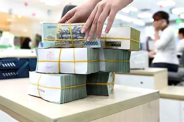 Deposit interest rates forecast to hit bottom in Q1 2024