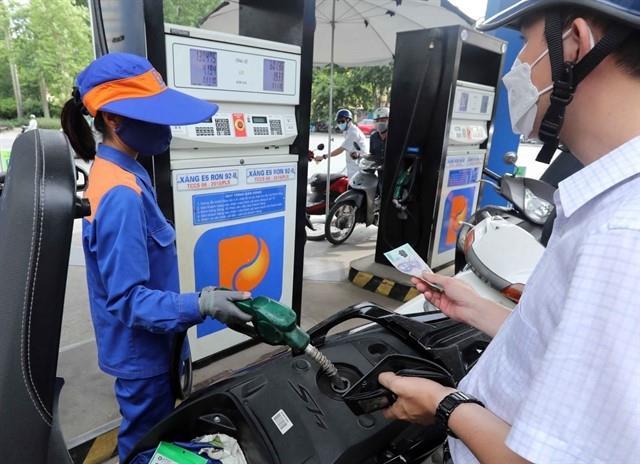 Petrol stations told to implement new payment regulations by Marchs end
