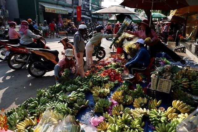 ADB projects VNs economic growth at 6% in 2024, 6.2% in 2025