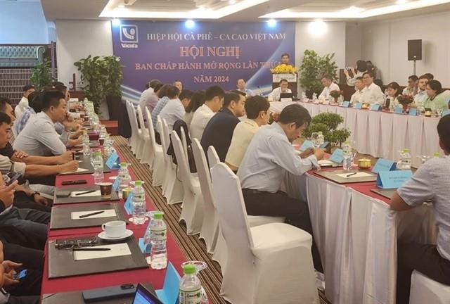 Meeting discusses coffee industry challenges, sustainability