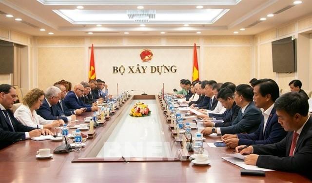 Việt Nam, Cuba promote co-operation between construction businesses